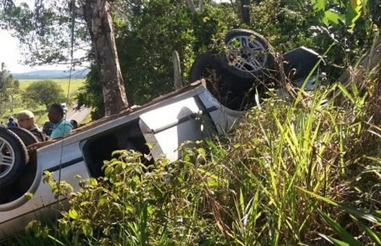 Três morrem e quatro ficam feridos após carro capotar em Amargosa