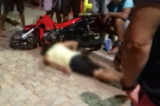 Homem fica ferido após acidente de moto em Livramento de Nossa Senhora