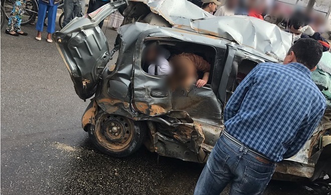 Caminhão desgovernado atinge carros e mata mulher em Vitória da Conquista