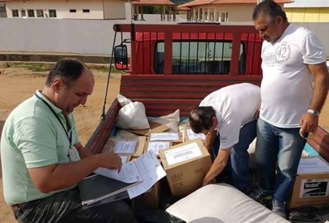 ADAB apreende agrotóxicos sendo comercializados em feira livre de Jussiape