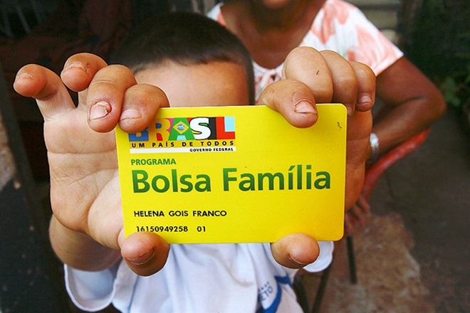 Temer suspende aumento no benefício do Bolsa Família por falta de dinheiro