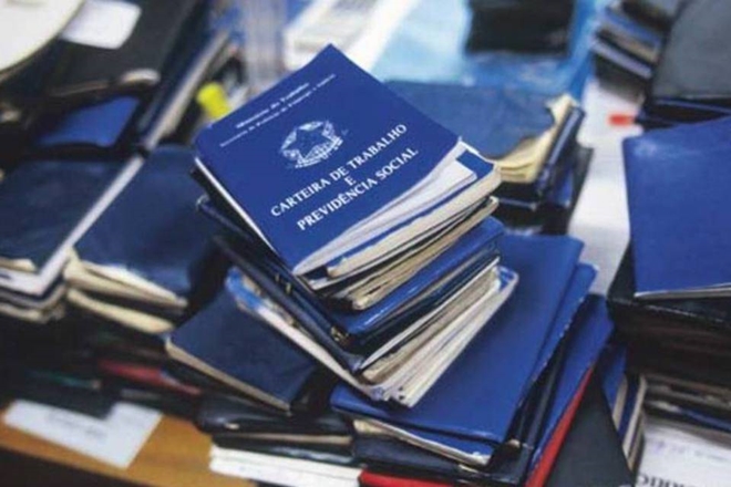 Desemprego atinge 12,3 milhões de brasileiros em 2016