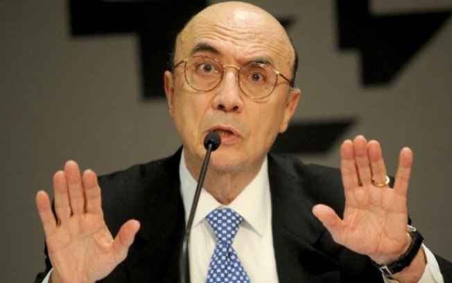 'Recessão já terminou', mas Brasil ainda sente consequências, diz Meirelles
