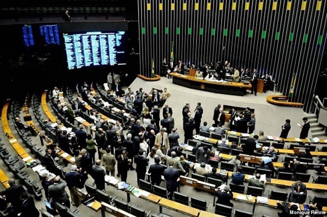 Teto de gastos é promulgado pelo Congresso e vira lei