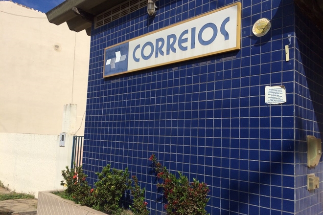 Funcionários dos Correios entram em greve por tempo indeterminado