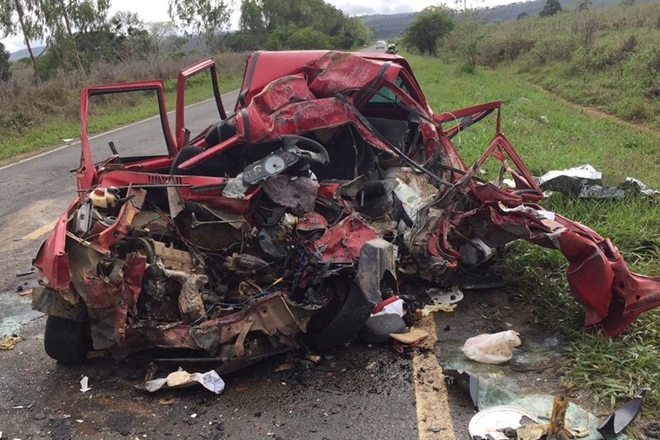Lajedo do Tabocal: Homem morre e outro fica ferido em acidente de carro