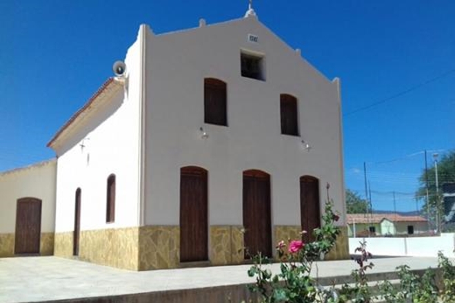 Livramento: Bandidos invadem residência e levam cofre de igreja