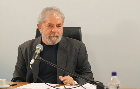 Lula comenta delações da Odebrecht: ”No dia que provar algo, eu paro com a política”