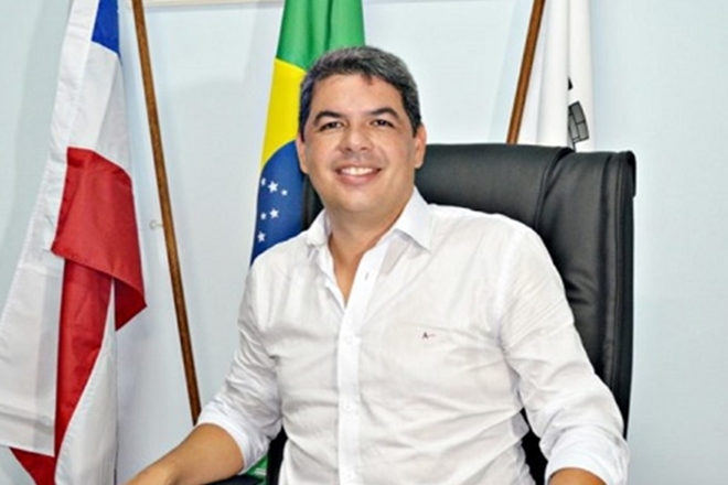 Justiça Eleitoral cassa mandatos do prefeito e vice do município de Poções