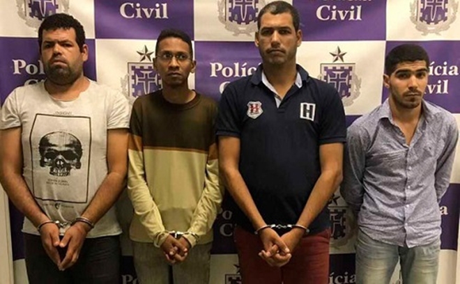 Quatro homens são presos por fraudar roubo de carro para ficar com dinheiro de seguro