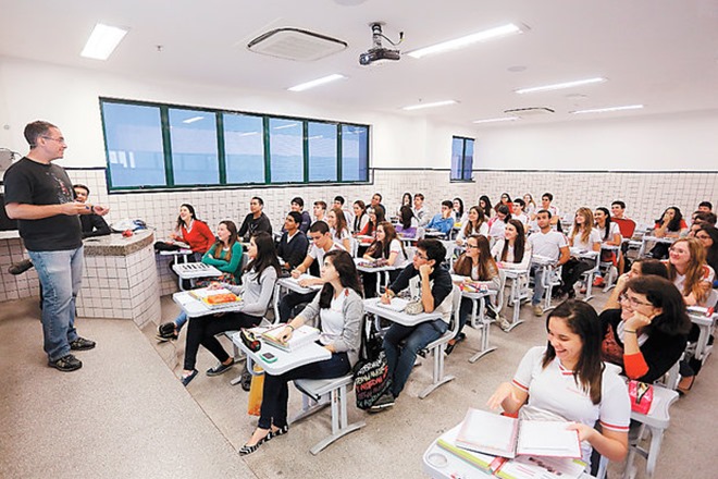 MEC antecipa pagamento de R$ 1,25 bilhão para professores