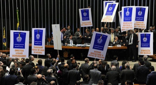 Câmara dos Deputados aprova projeto da reforma trabalhista
