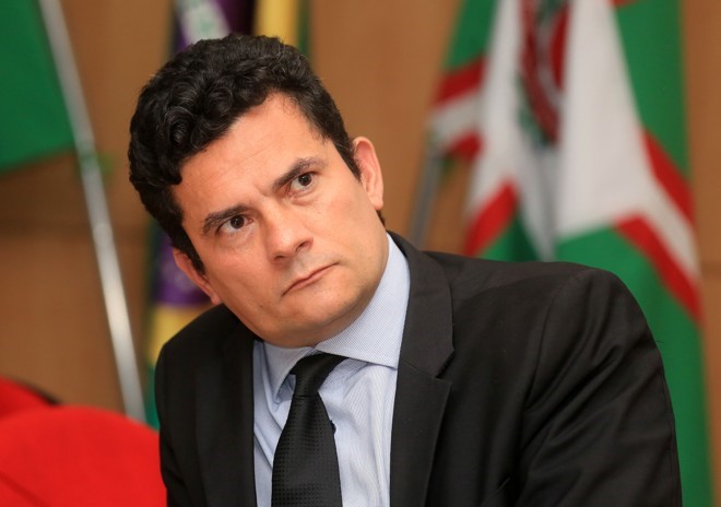 Moro veta parte de perguntas da defesa de Cunha para Temer