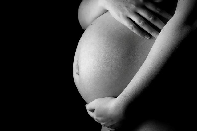 Experimento com ratos mostra que zika aumenta chance de aborto no início da gravidez