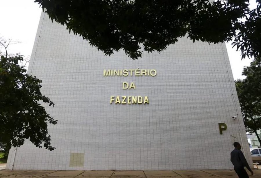 Ministério da Fazenda firma parceria com Serasa para facilitar acesso ao Desenrola Brasil