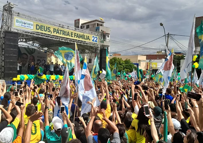 Guanambi: PT denuncia Bolsonaro por possível crime eleitoral em comício durante campanha de 2022