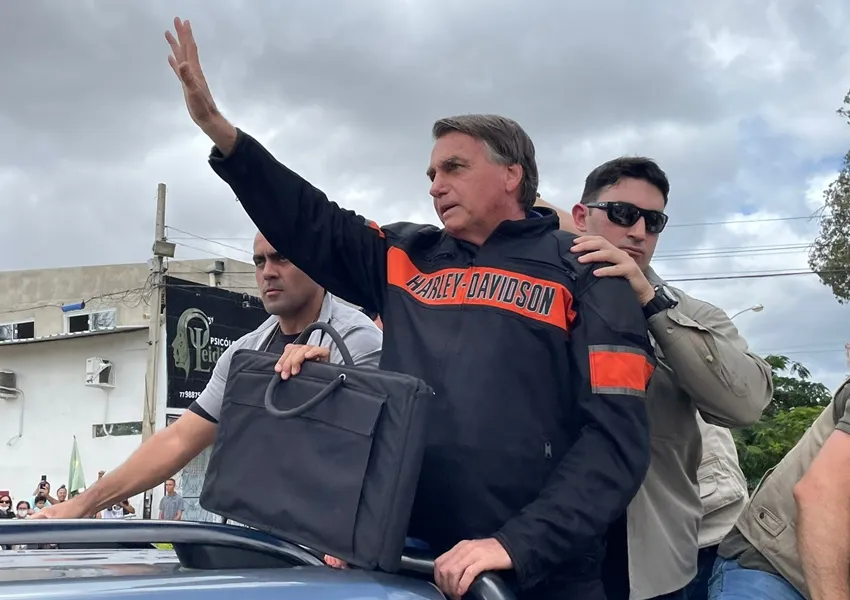 Bolsonaro alega ter documentos sobre eleições de 2018: ‘Vocês vão cair para trás’