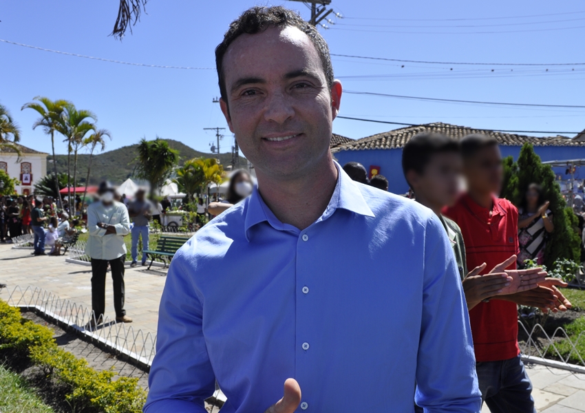 Fabricio Abrantes lidera em pesquisa de intenção de voto para prefeito de Brumado