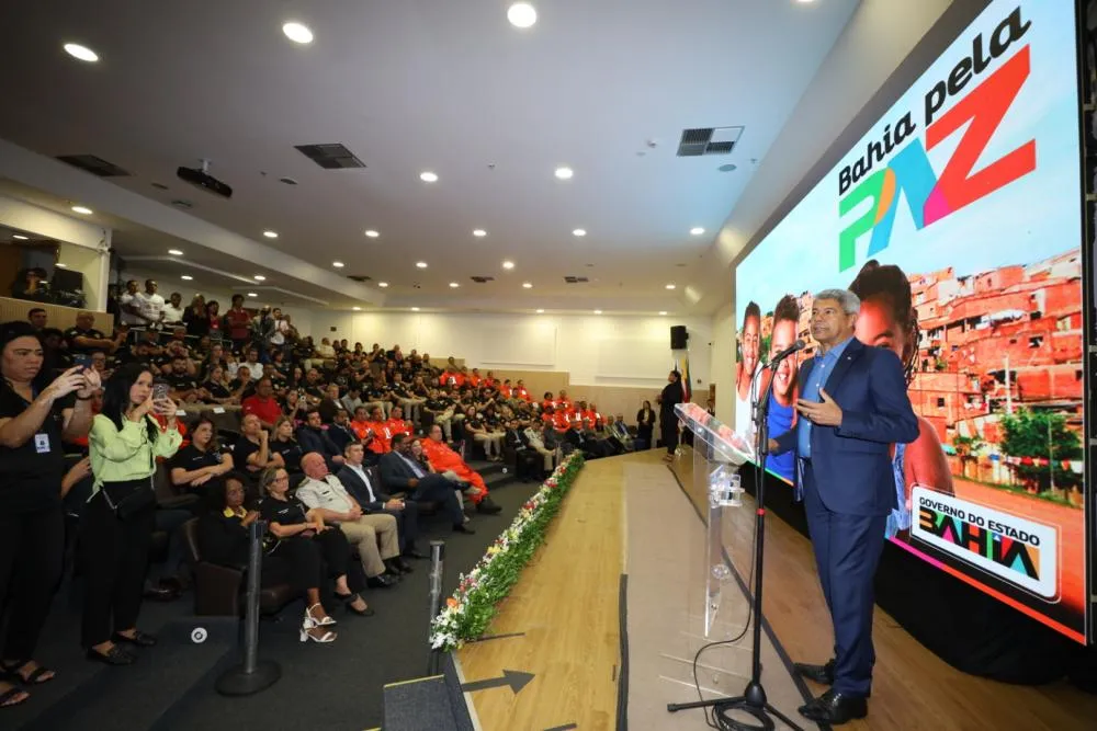 'Não vou querer policial tendo torcida nas eleições', alerta Jerônimo sobre policiais na política