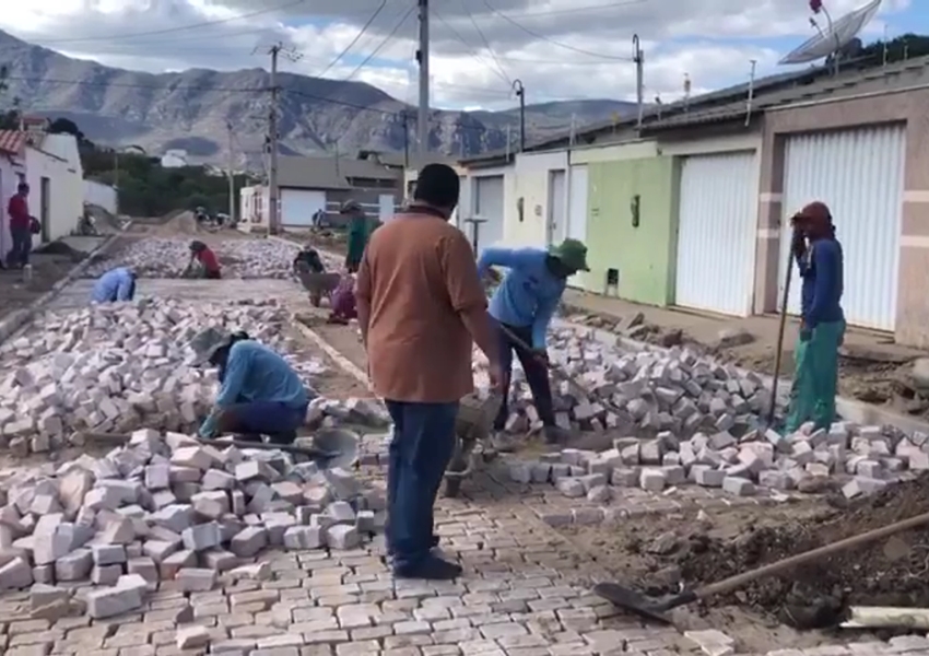 Deu no Mandacaru da Serra: E o trabalho não para