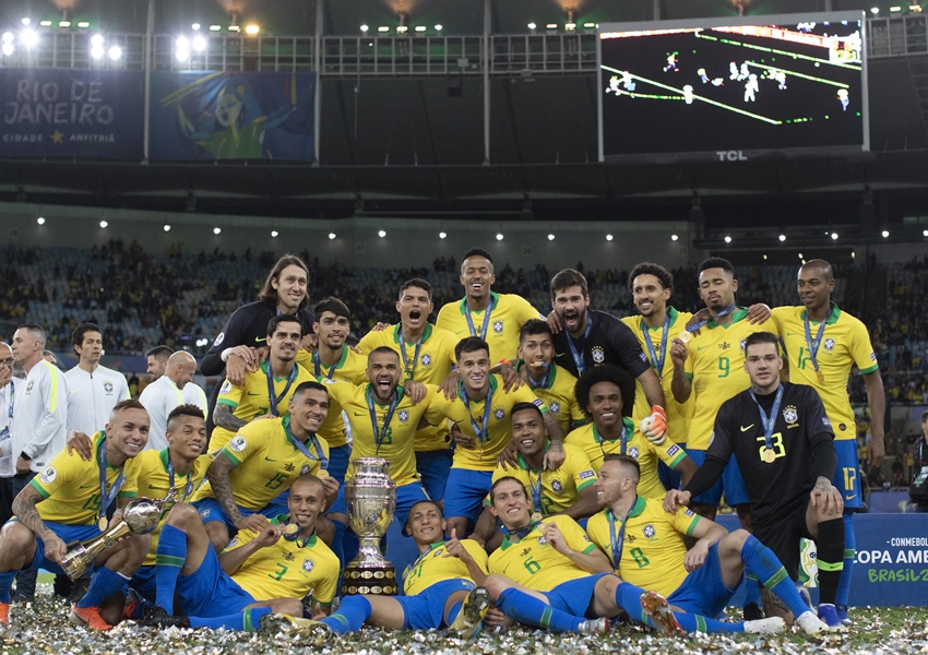 Com 462 mil mortes por Covid-19, Brasil é escolhido como sede da Copa América