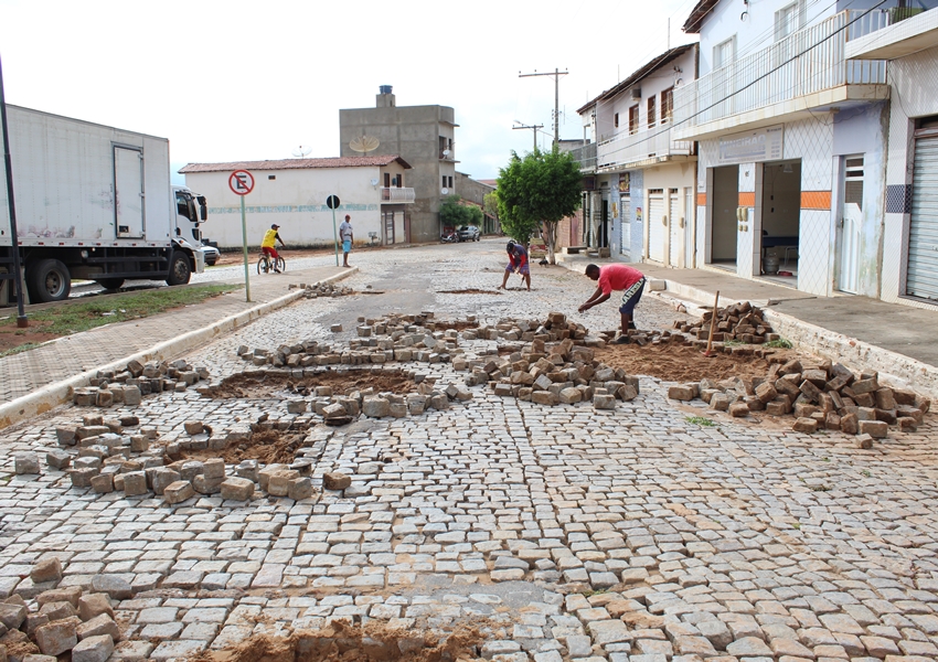 Chuvas causam estragos em vias de Livramento