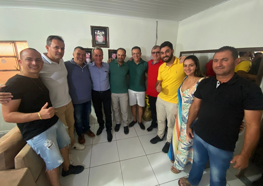 Vereadores e prefeitos da região se reúnem em almoço na residência do vereador Célio Evangelista em Rio de Contas