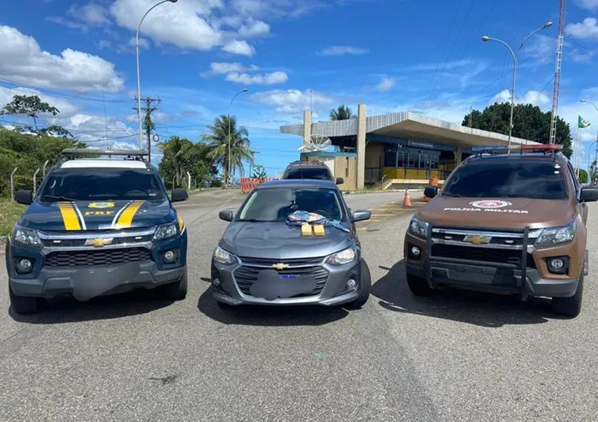 Com cocaína dentro de porta-malas, PRF e PMBA prendem motorista na BR 101