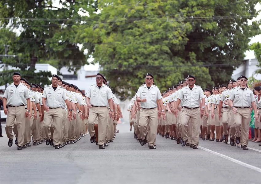 Cerimônia de formatura celebra novos sargentos da Polícia Militar na Bahia