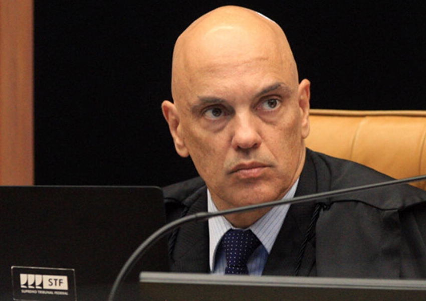 Ministro Alexandre de Moraes do STF autoriza quebra de sigilo fiscal e bancário de Jair Bolsonaro e Michelle