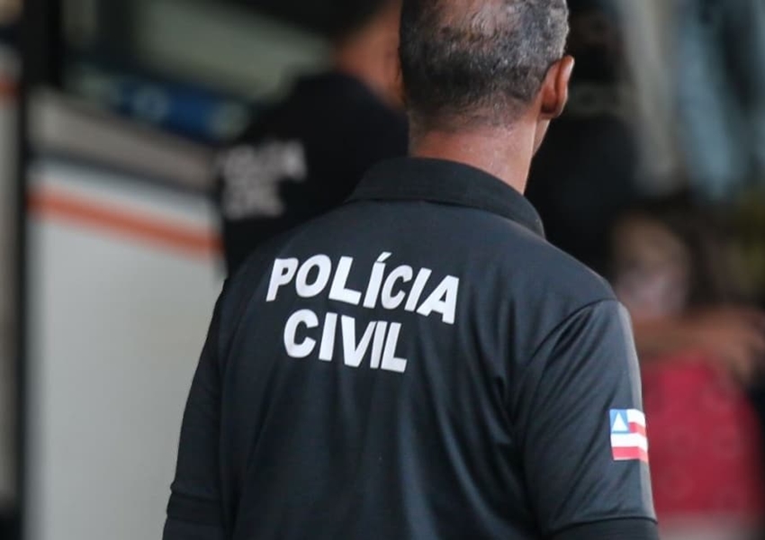 Polícia apreende drogas e detém suspeita em ônibus de viagem no sul da Bahia