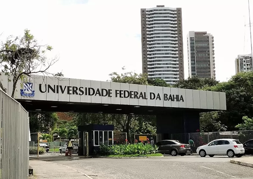 Professores da UFBA encerram greve após assembleia com ampla maioria