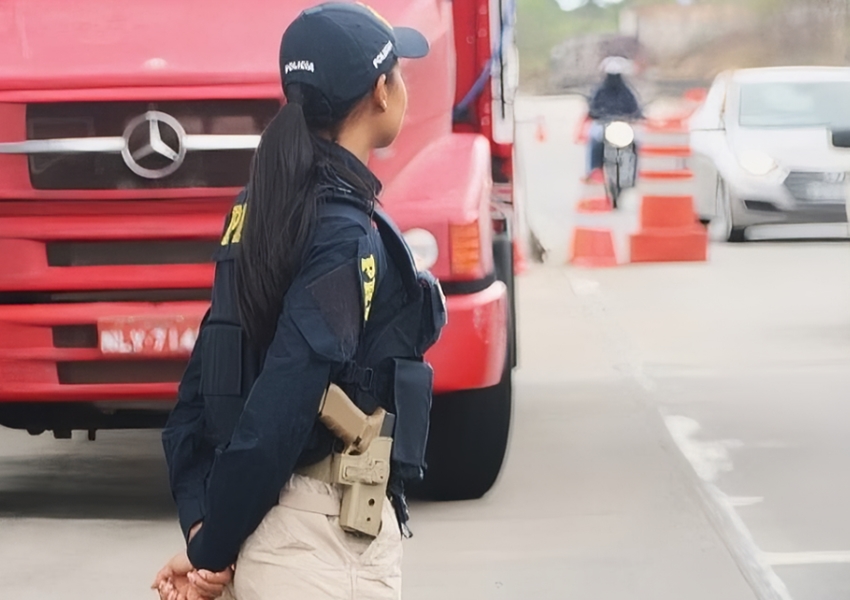 Motorista de caminhão é preso por violência contra a mulher e embriaguez ao volante em Rio Real