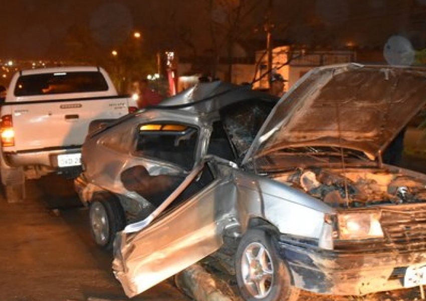 Conquista: batida entre carro e caminhonete deixa seis pessoas feridas