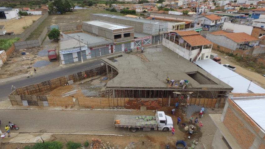 Obra do Pirâmide Lounge Bar segue a todo vapor