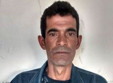 Homem mata irmão a facadas em Poções e se entrega à polícia