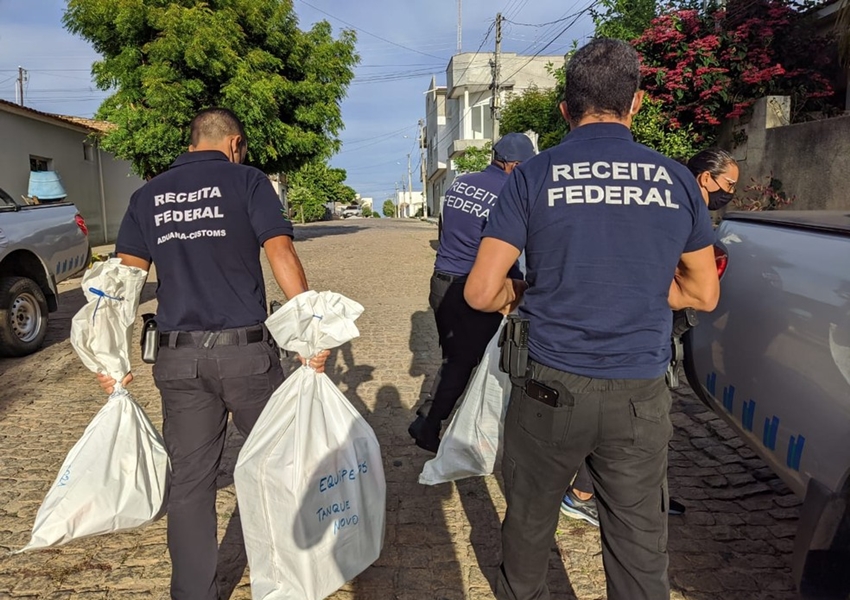 PF cumpre mandados de busca e apreensão em Tanque Novo