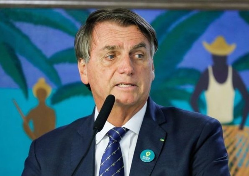 Operação Venire: Bolsonaro e sua filha caçula teriam fraudado cartões de vacina para viagens internacionais