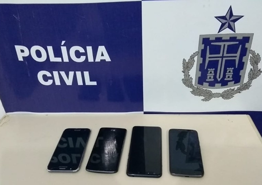 Brumado: Policia Civil recupera telefones celulares roubados 