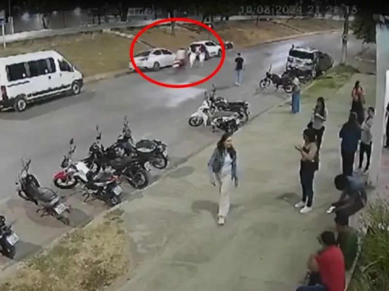 Motociclista atropela duas adolescentes em Barreiras