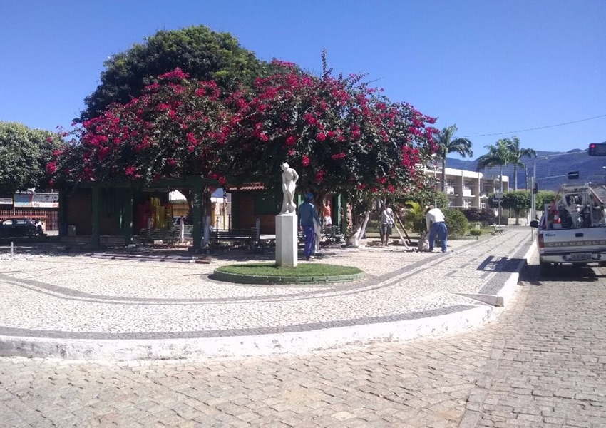 Praça com academia ao ar livre e parquinho vira espaço preferido dos Livramentenses