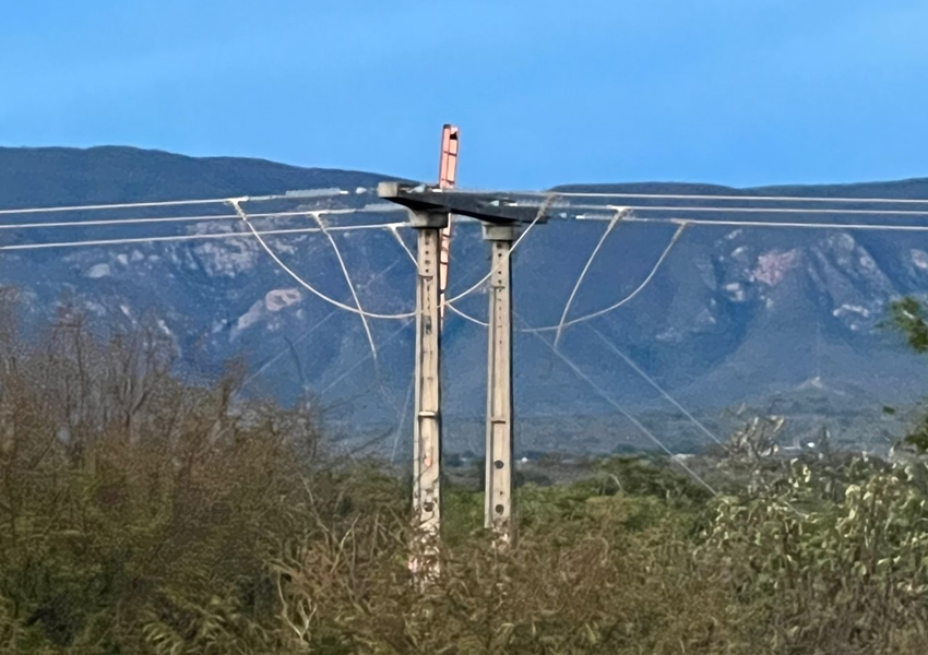 Livramento: Rompimento de cabo de rede deixa região sem energia elétrica