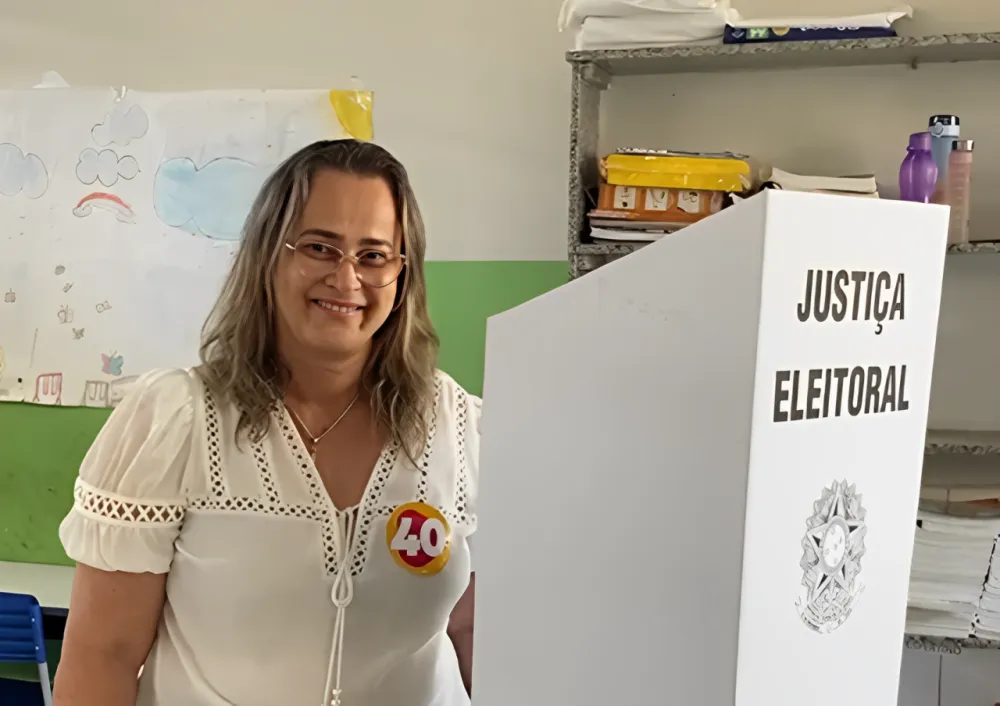 Candidata Joanina Sampaio vota em Livramento e expressa gratidão pelo apoio recebido