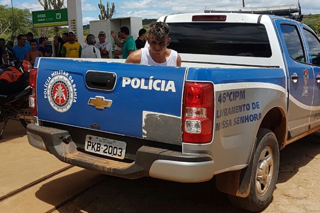 Rio do Pires: Bandidos assaltam posto de combustíveis e um deles é imobilizado pelo frentista