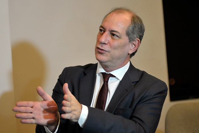 Ciro Gomes diz que se Sérgio Moro tentar prendê-lo receberá ”turma do juiz na bala”