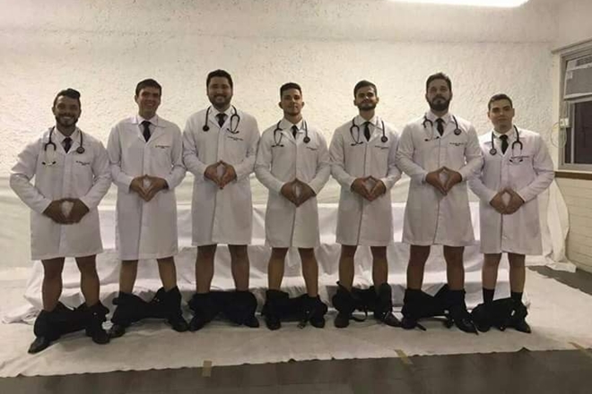 Estudantes de medicina publicam carta aberta após polêmica com foto