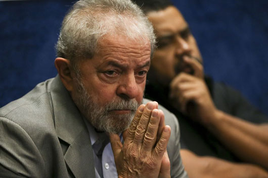 Ex-presidente Lula é condenado a 9 anos e 6 meses na Lava Jato, no caso do triplex