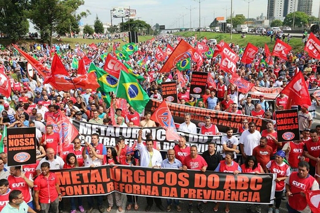 Rodoviários, policiais, bancários... Saiba quais categorias aderem à paralisação do dia 28