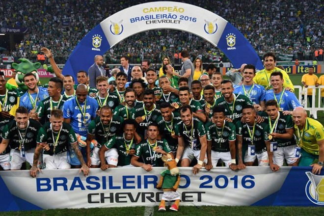 Palmeiras bate a Chape, é campeão brasileiro e acaba com jejum de 22 anos